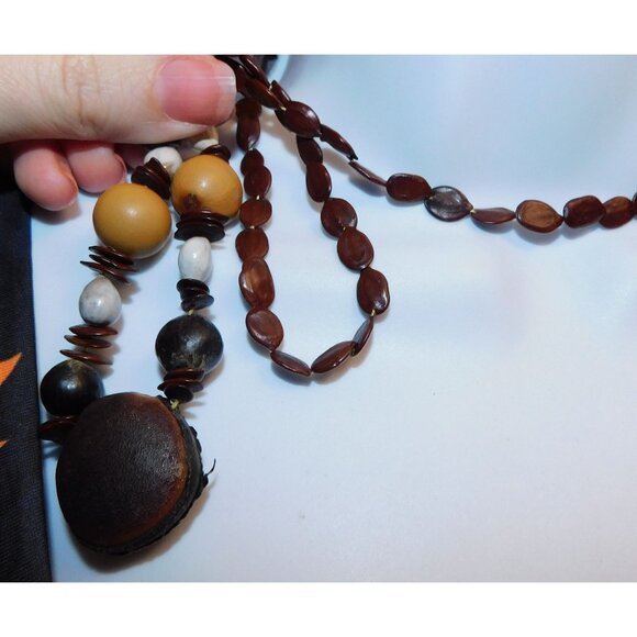 Handmade Nature Inspired Assorted Seed Necklace - Picture 4 of 4